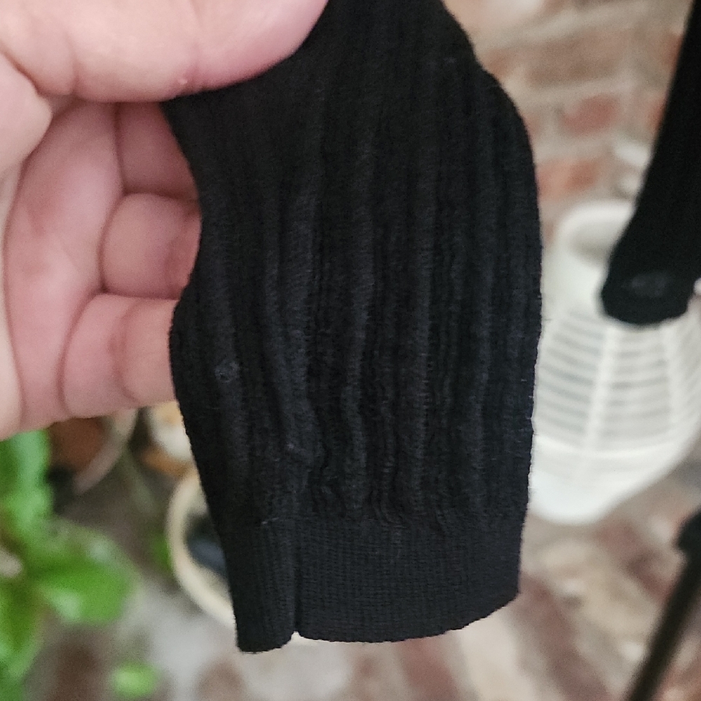 SKIMS Black Ribbed Long Sleeve Henley Top - Picture 5 of 14
